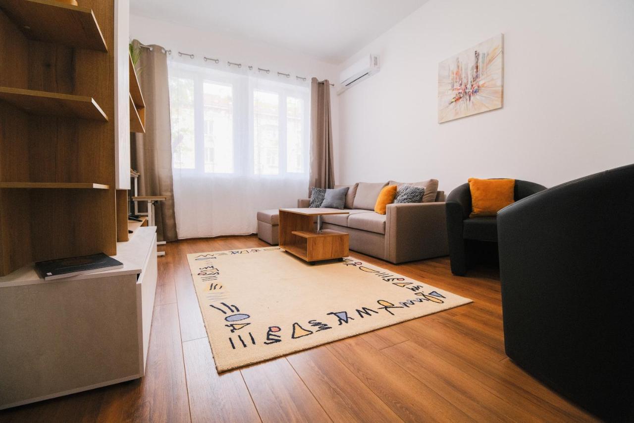 Apartment In The City Center 플로브디프 외부 사진